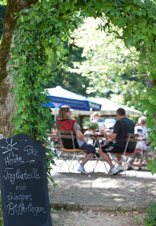 Behringers Freizeit - Und Tagungshotel Goessweinstein Eksteriør billede